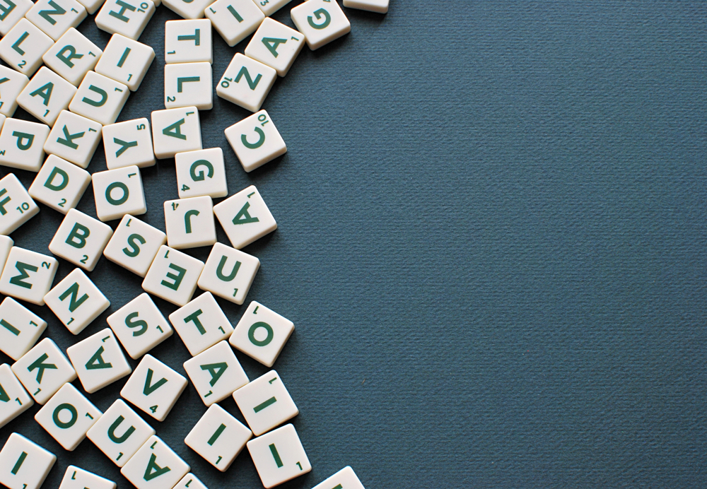 Wie spielt man Scrabble: Regeln und Tipps